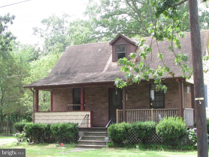 Photo of 1215 Bridgeboro Road, Edgewater Park NJ