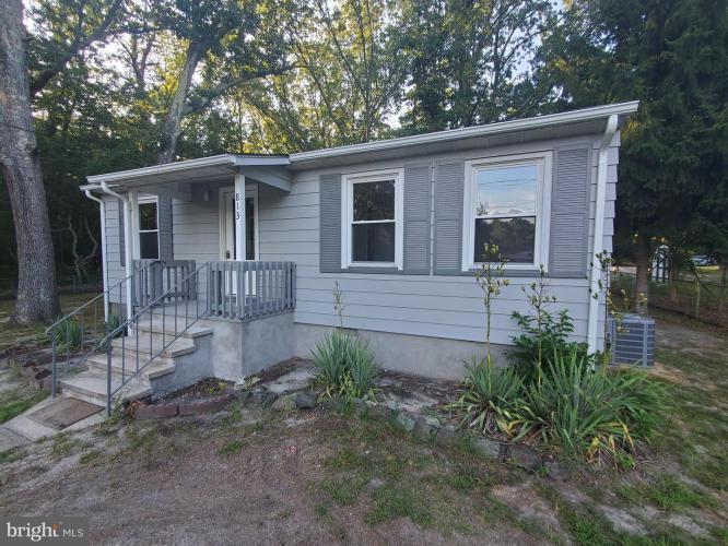 Photo of 813 Hickory Avenue, Browns Mills NJ