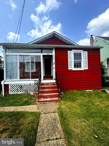 Photo of 828 Wood Street, Burlington NJ