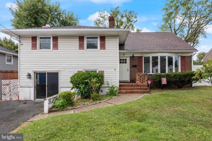 Photo of 9 Rose Lane, Burlington NJ