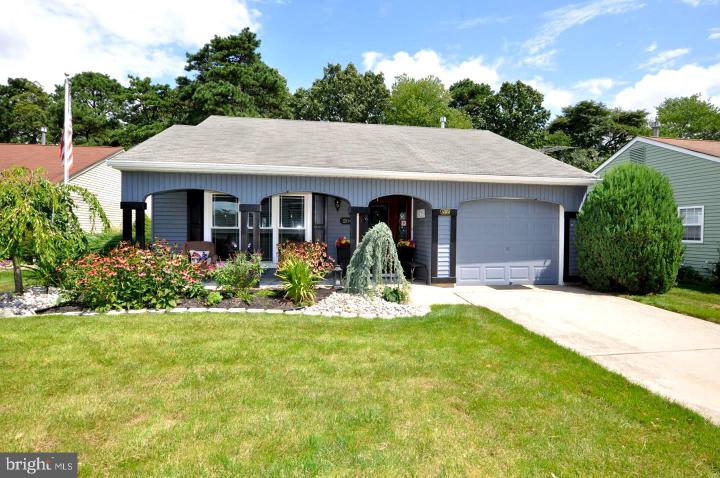 Photo of 20 Buxton Court, Southampton NJ