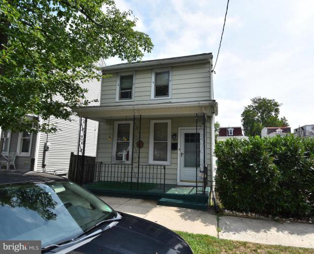 Photo of 427 Wood Street, Burlington NJ