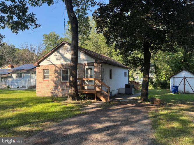 Photo of 50 Begonia Street, Browns Mills NJ
