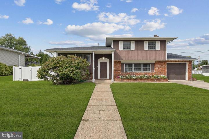 Photo of 53 Princeton Drive, Delran NJ