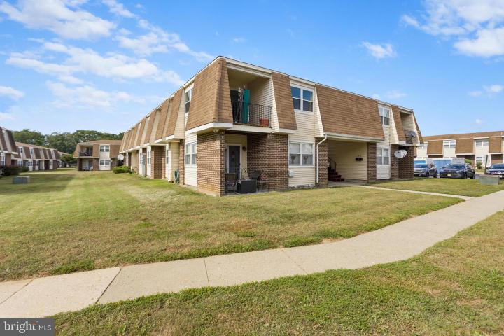 Photo of 5 Florence Tollgate Place 5, Florence NJ