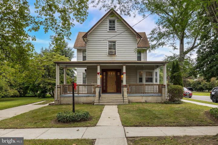 Photo of 725 Cinnaminson Street, Riverton NJ