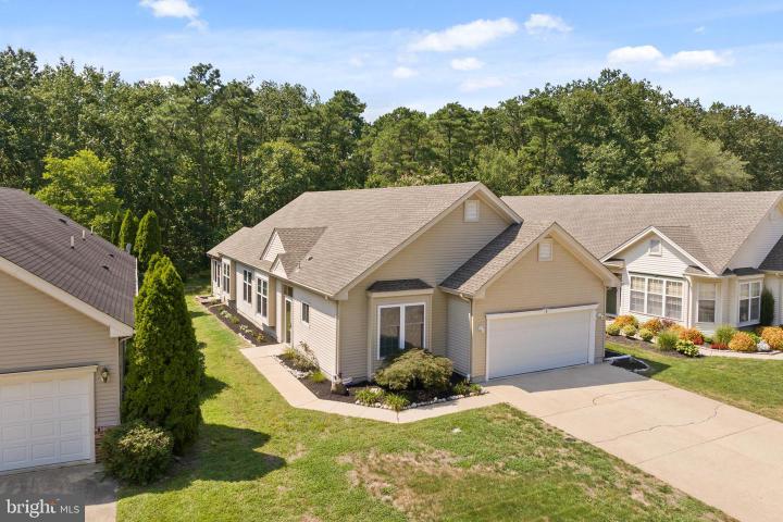 Photo of 37 Huntington Drive, Southampton NJ