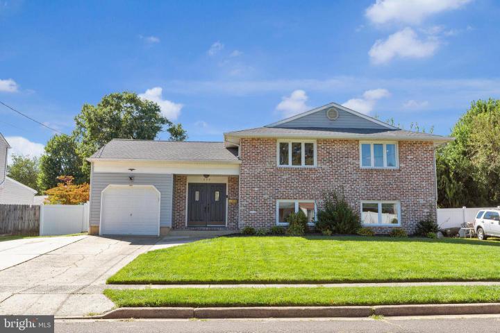 Photo of 209 Countryside Lane, Mt Laurel NJ