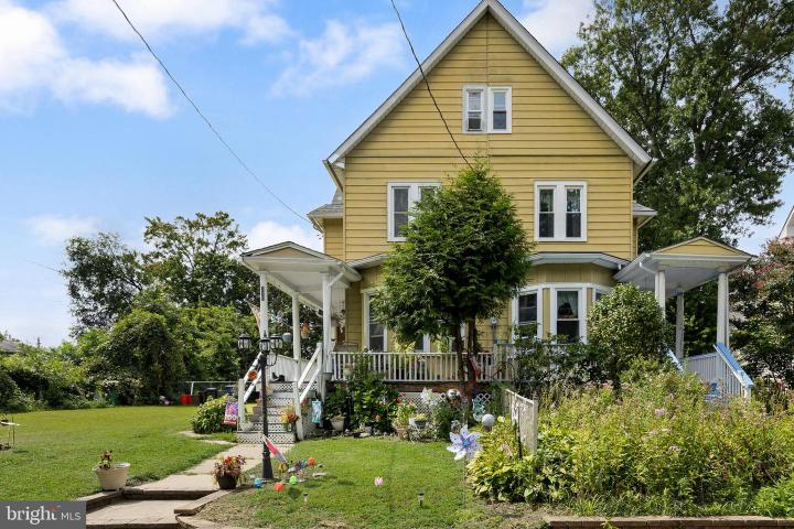 Photo of 212 Clifton Avenue