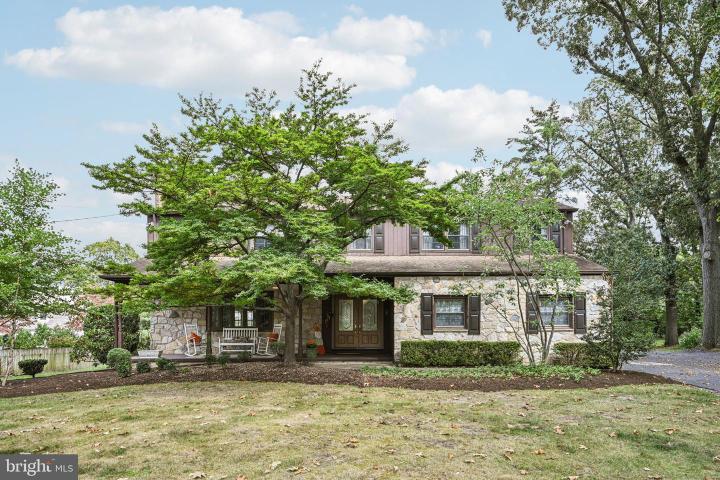 Photo of 1001 Cherry Lane, Cinnaminson NJ