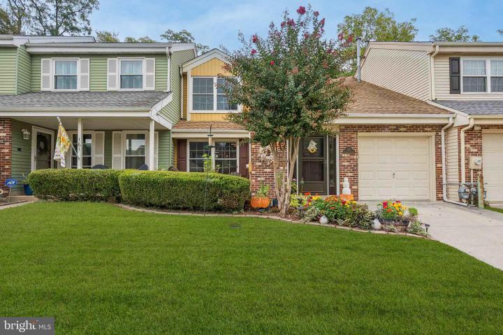 Photo of 159 Calderwood Lane, Mount Laurel NJ