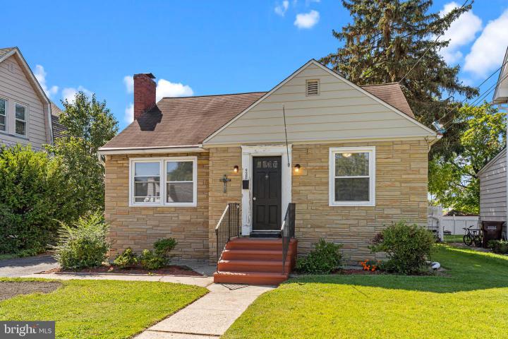 Photo of 528 S Fairview Street, Riverside NJ