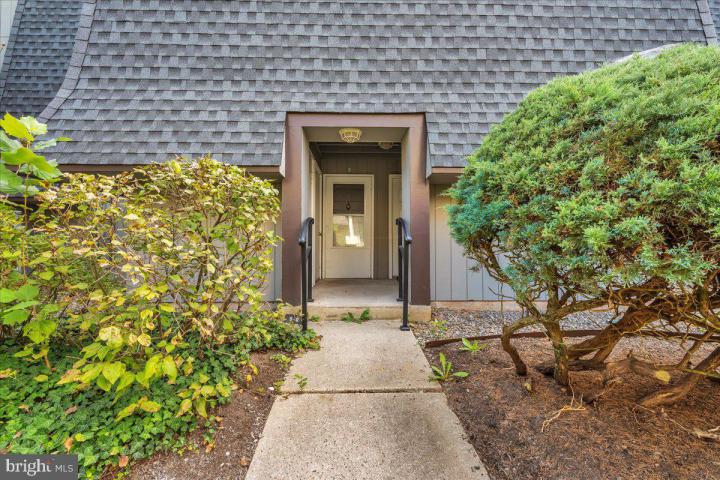 Photo of 25 S Church Road 8, Maple Shade NJ