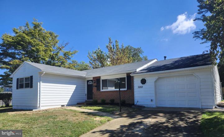 Photo of 500 E Woodlawn Avenue, Maple Shade NJ