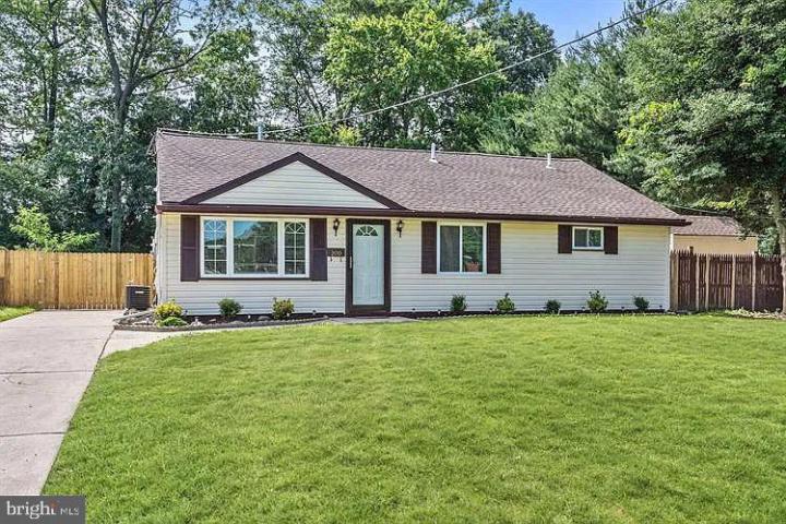 Photo of 200 E Rudderow Avenue, Maple Shade NJ