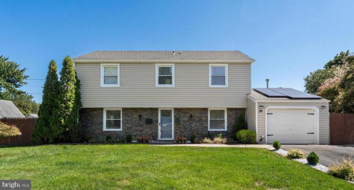 Photo of 28 Millstone Lane, Willingboro NJ