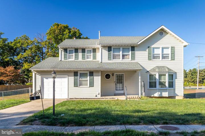 Photo of 8 Framingham Road, Edgewater Park NJ