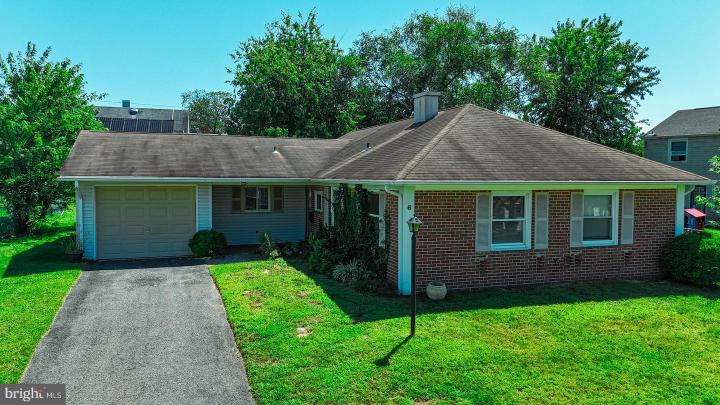 Photo of 6 Princeton Lane, Willingboro NJ