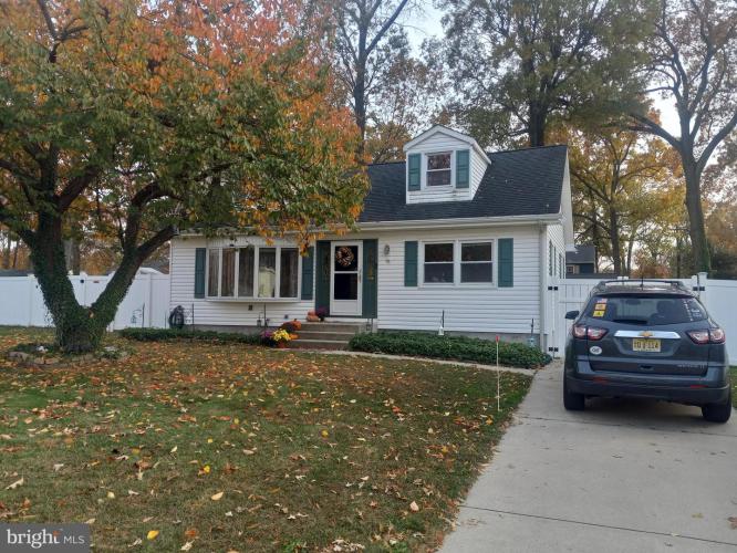 Photo of 15 18th Street, Burlington NJ