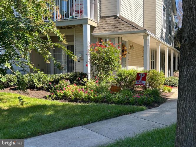 Photo of 907 Oliphant Lane, Mount Laurel NJ