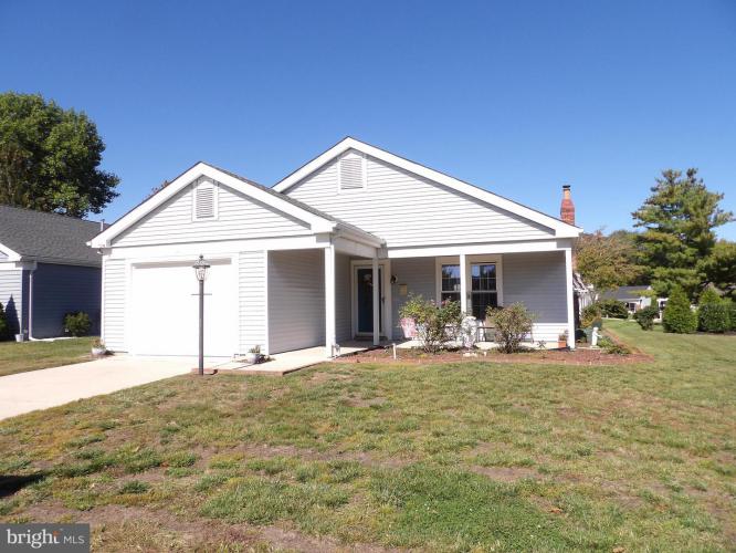 Photo of 240 Huntington Drive, Southampton NJ