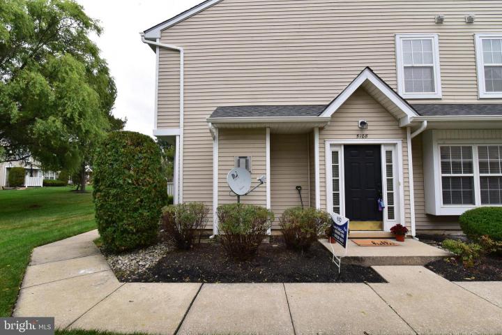 Photo of 5108 Halifax Way, Mount Laurel NJ