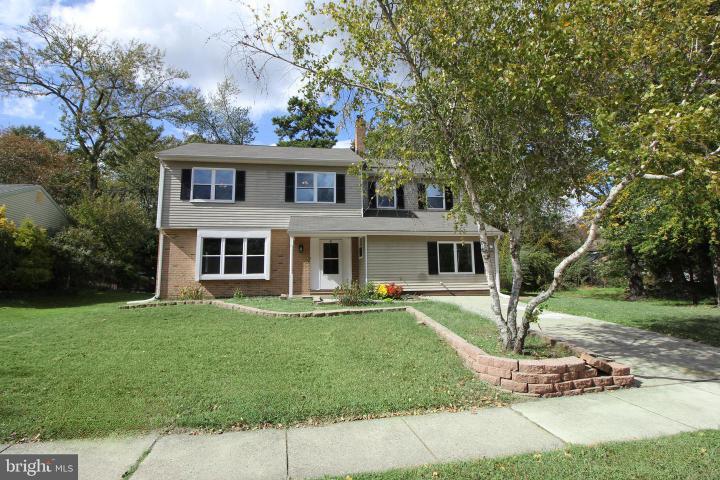 Photo of 81 Lakeside Drive, Marlton NJ