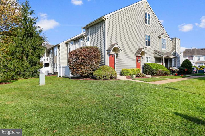 Photo of 4204 Fenwick Lane, Mount Laurel NJ