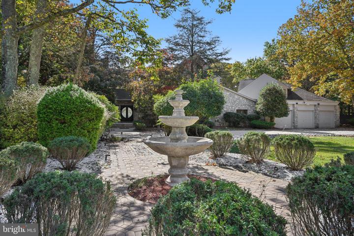 Photo of 12 N Country Lakes Drive, Marlton NJ