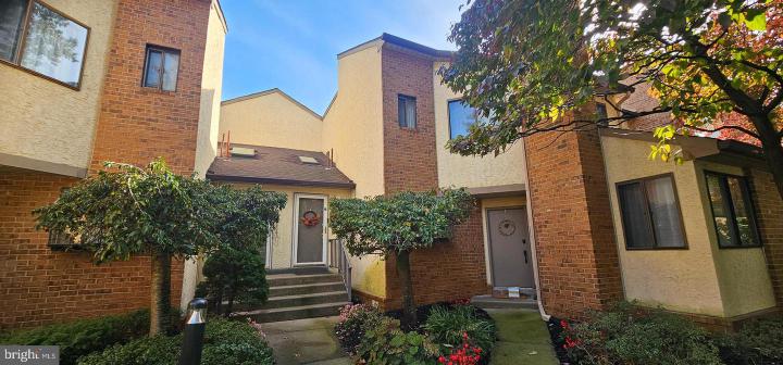 Photo of 605 Augusta Circle, Mount Laurel NJ