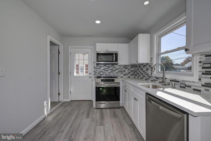 Photo of 477 Buttonwood Avenue, Maple Shade NJ
