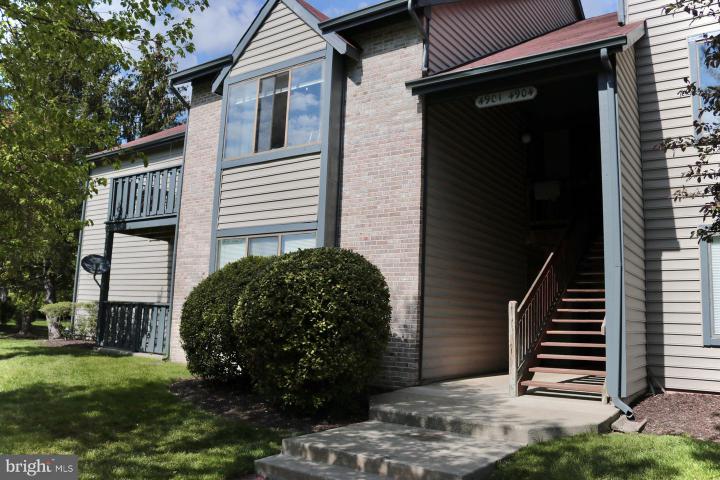 Photo of 4901 Dunbarton Road, Mount Laurel NJ