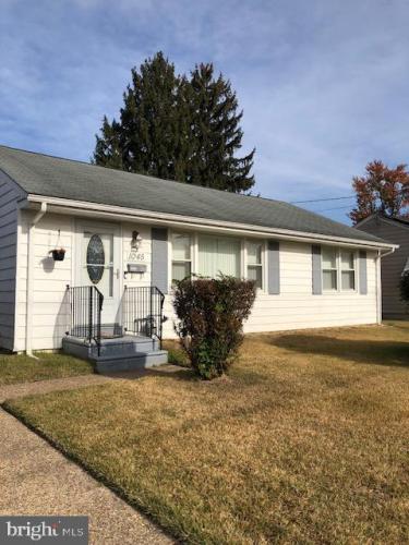 Photo of 1045 Ashton Avenue