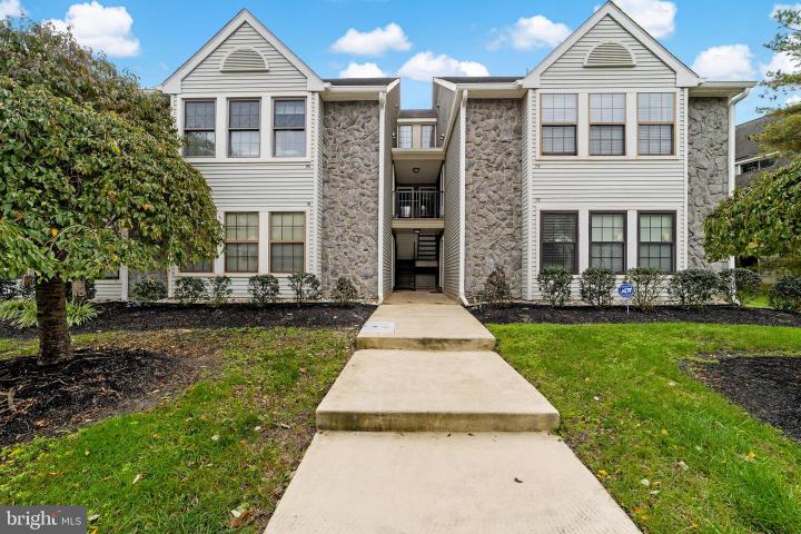 Photo of 74 Bridgewater Drive, Marlton NJ