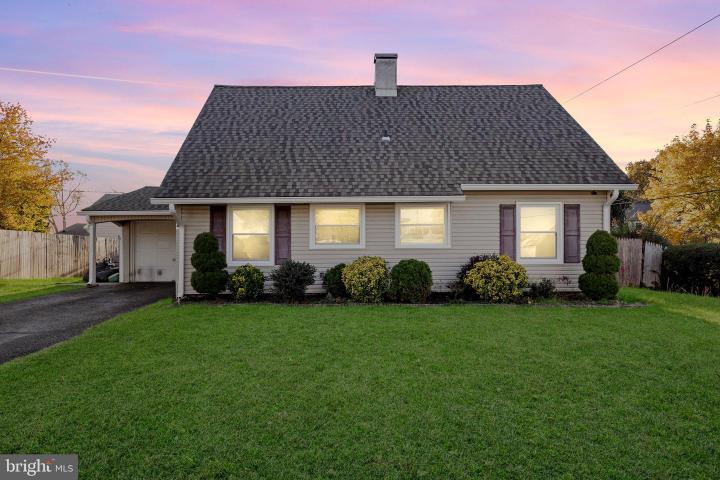 Photo of 4 Bancroft Lane, Willingboro NJ