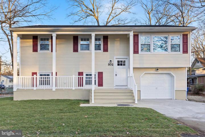 Photo of 502 Hunter Boulevard