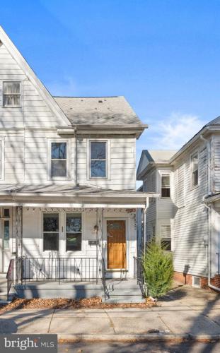 Photo of 129 W Union Street, Burlington NJ