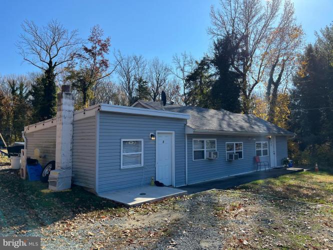 Photo of 2430 Highway