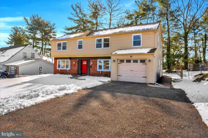 Photo of 18 Hinsdale Lane