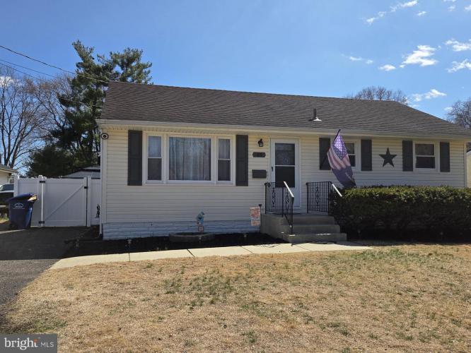 Photo of 48 5th Avenue