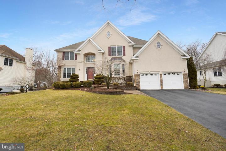 Photo of 9 Foxcroft Way, Mount Laurel NJ