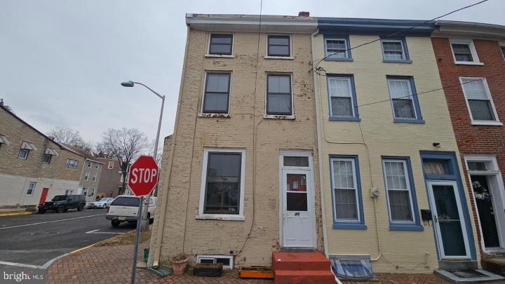 Photo of 46 E Union Street, Burlington NJ