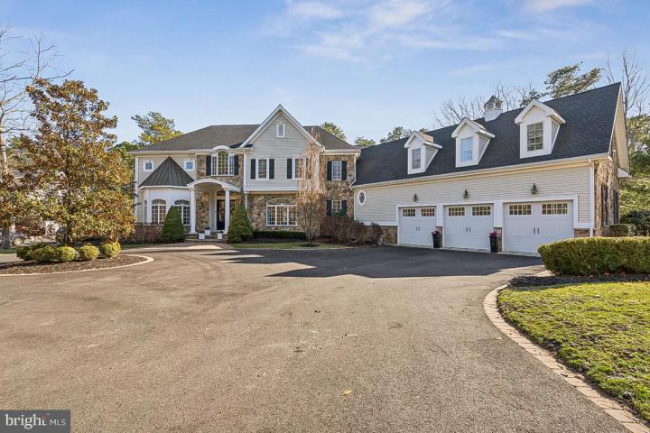 Photo of 11 Cliff Swallow Drive