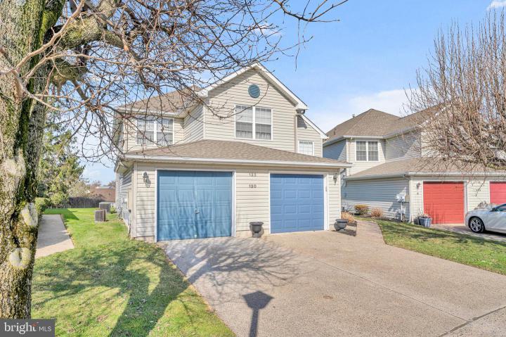 Photo of 120 Alexander Road, Beverly NJ