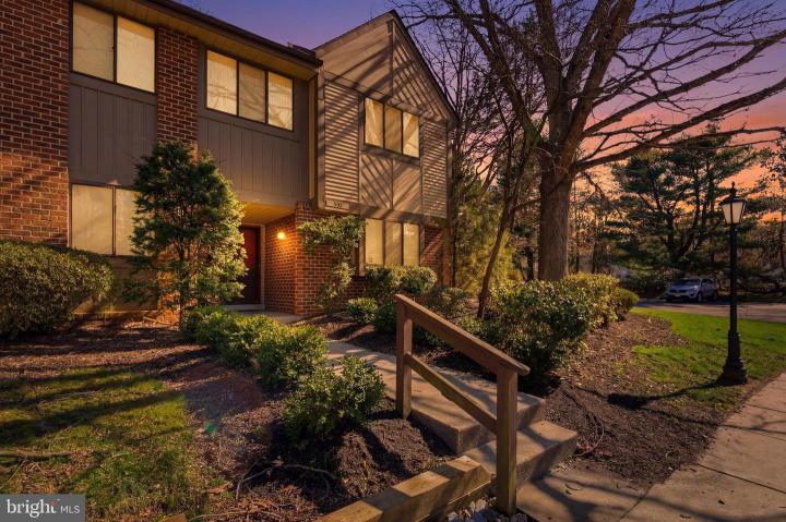 Photo of 305 Cypress Point Circle, Mount Laurel NJ