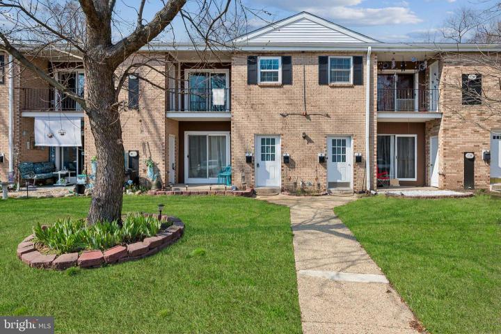 Photo of 1294 Cooper Street C5, Edgewater Park NJ