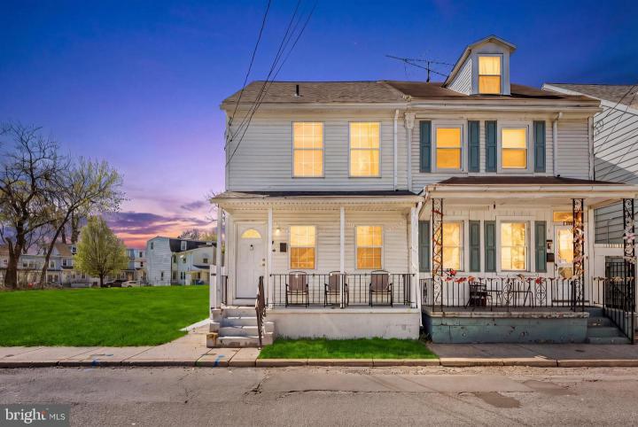 Photo of 560 York Street