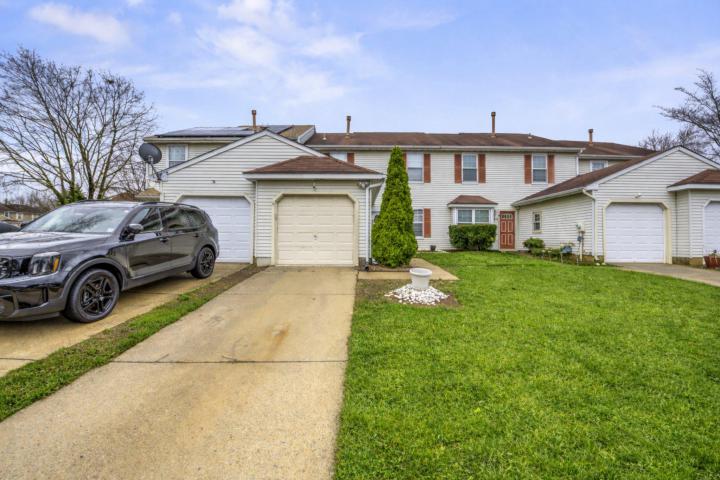 Photo of 233 S Hill Drive, Westampton NJ