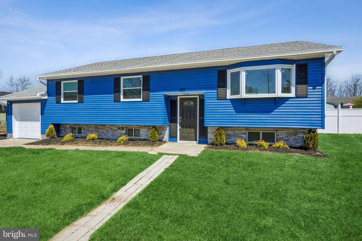 Photo of 612 Katherine Road