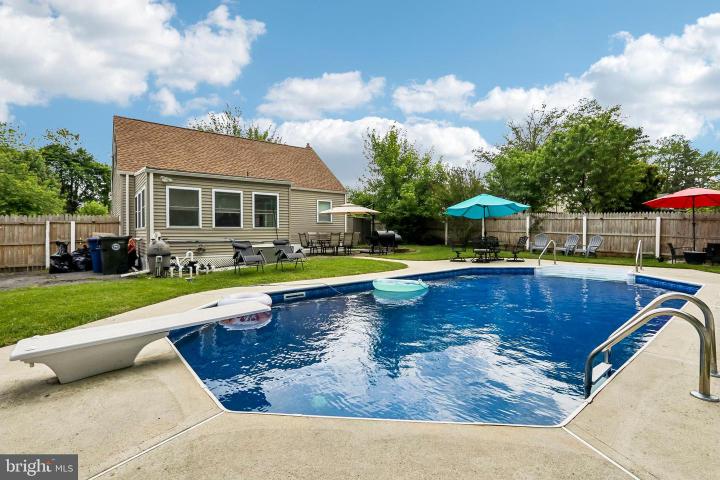 Photo of 13 Spruce Avenue